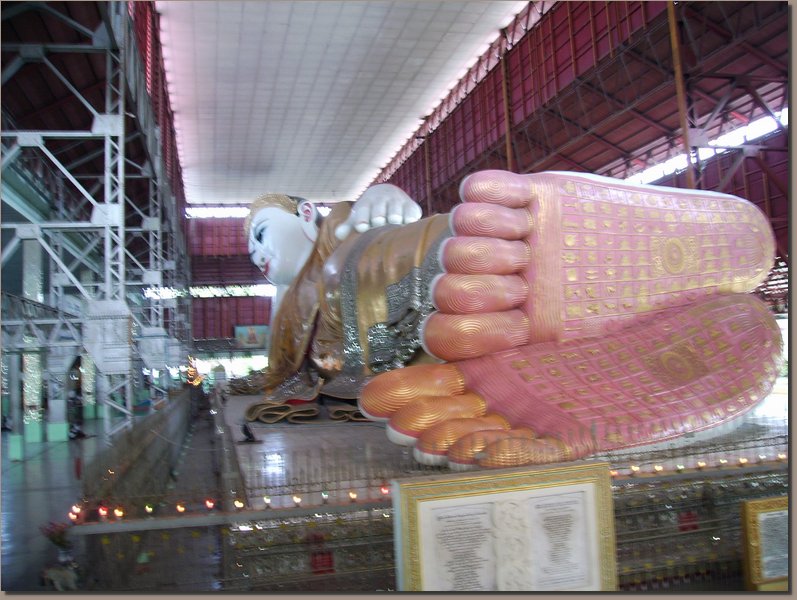 Yangon - Chauk Htat Gyi-Pagode