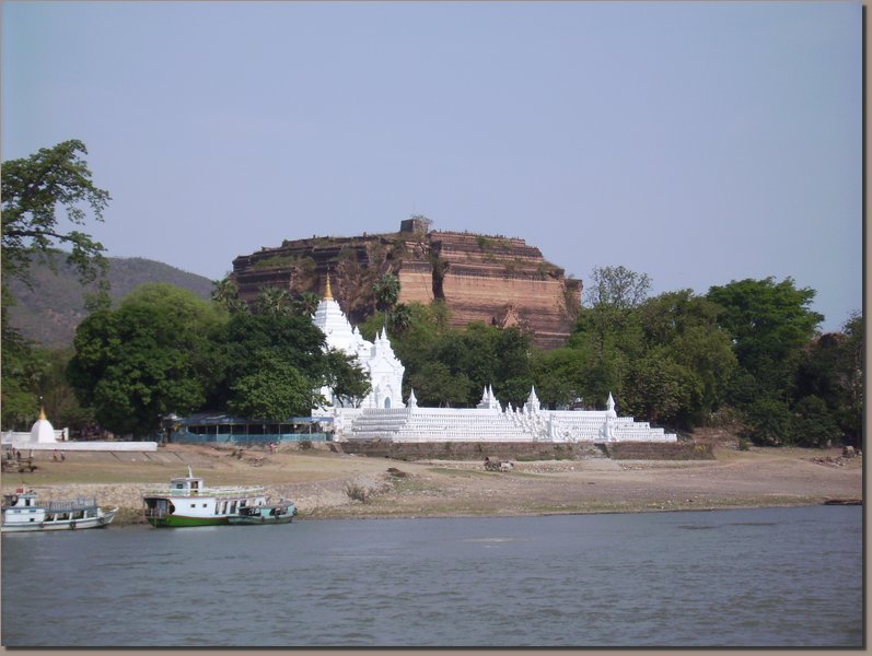 Burma - Mingun-Pagode bei Mandalay