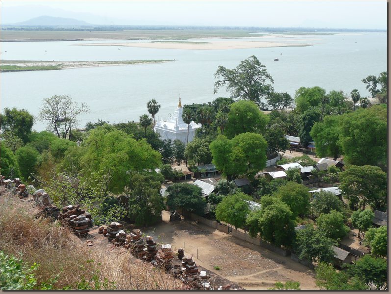 Burma - Blick von Mingun �ber Irrawaddy-Flu� Richtung Mandalay