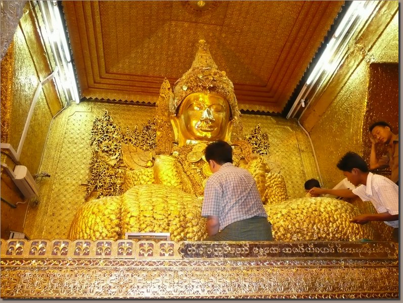 Mandalay - Mahamuni-Pagode