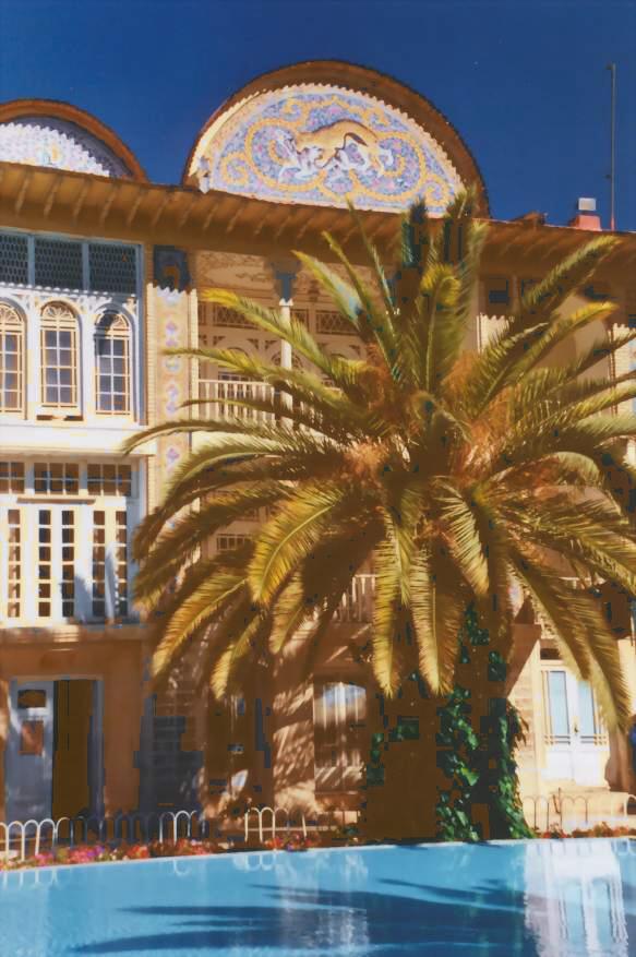 Shiraz - Palais im Rosengarten