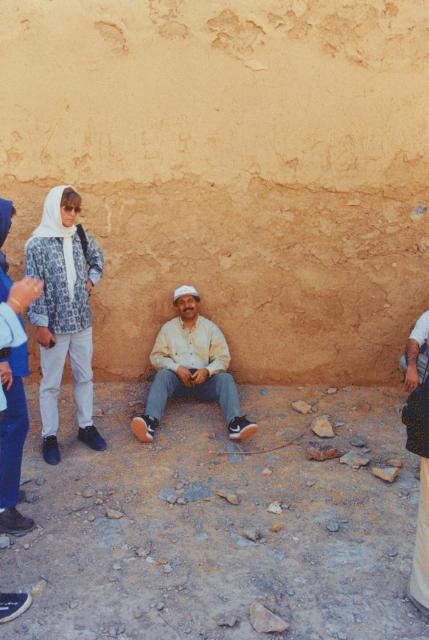 Yazd - Sitzprobe von Dr. Mehr Newid in einem Turm des Schweigens